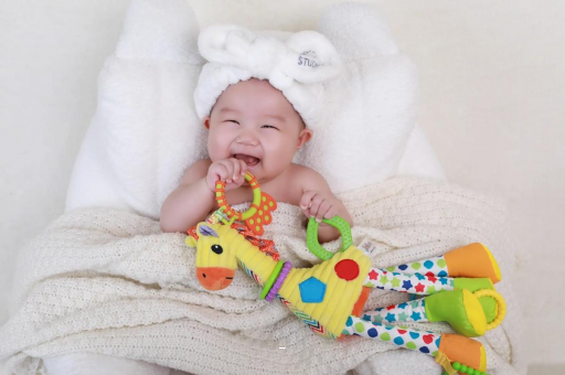 涿州宝宝眼眶发红